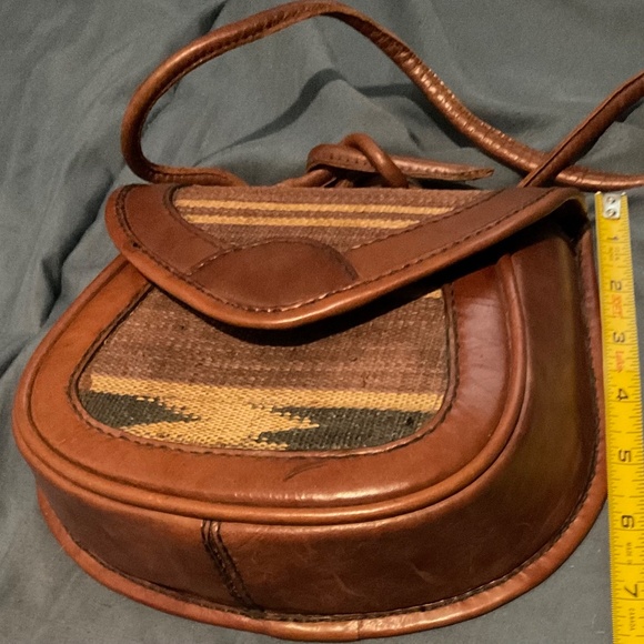 Vintage leather crossbody - Picture 7 of 11
